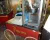 Wózek z maszyną do produkcji popcornu